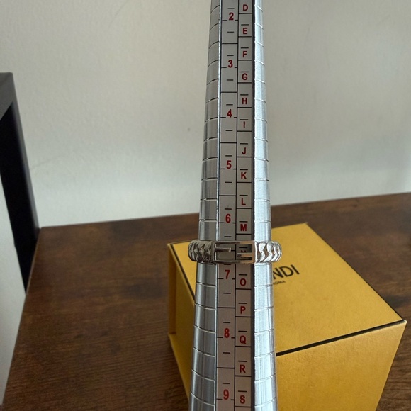 Fendi Baguette Ring - Picture 6 of 6